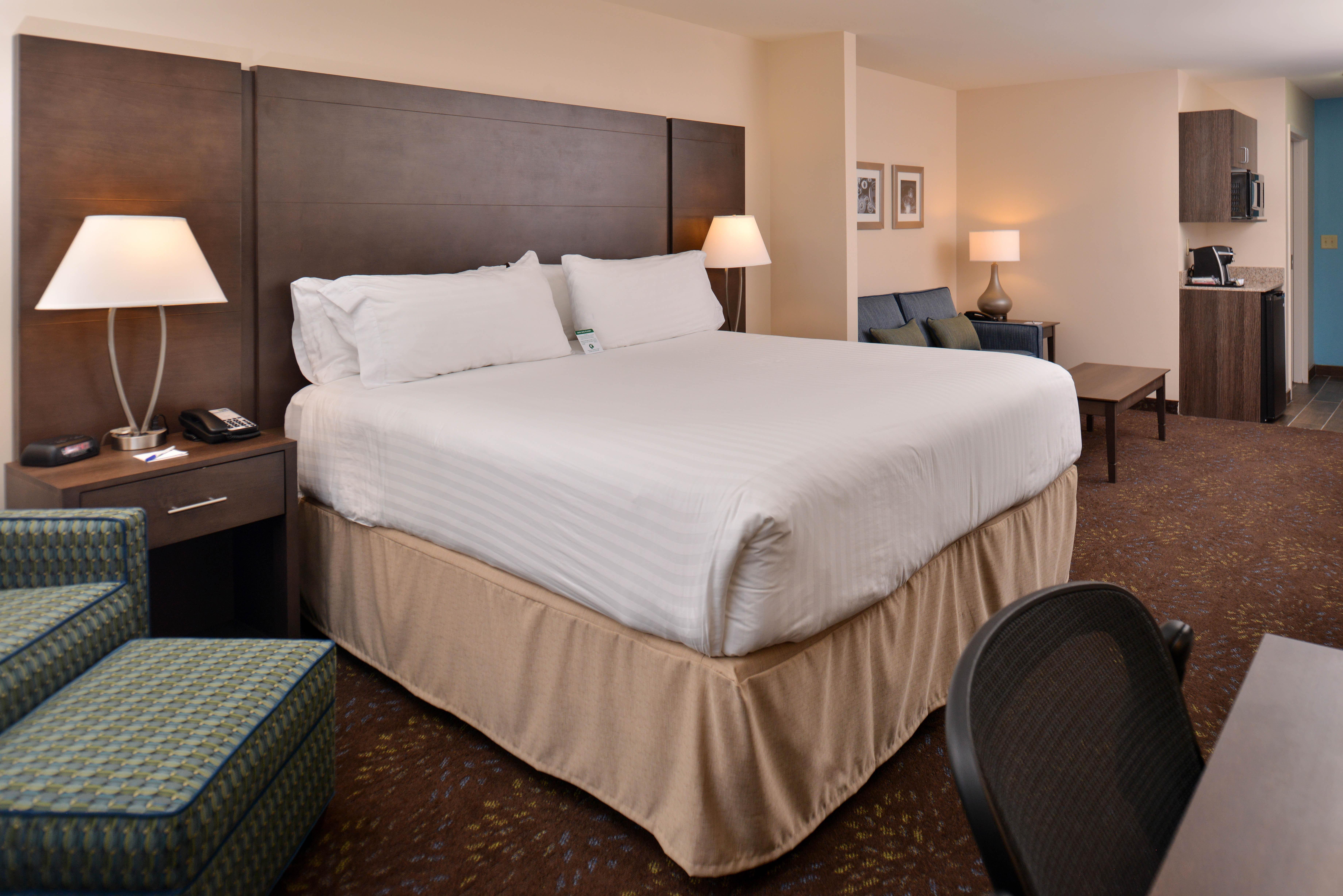 Holiday Inn Express & Suites Dearborn Sw - Detroit Area By Ihg Ngoại thất bức ảnh