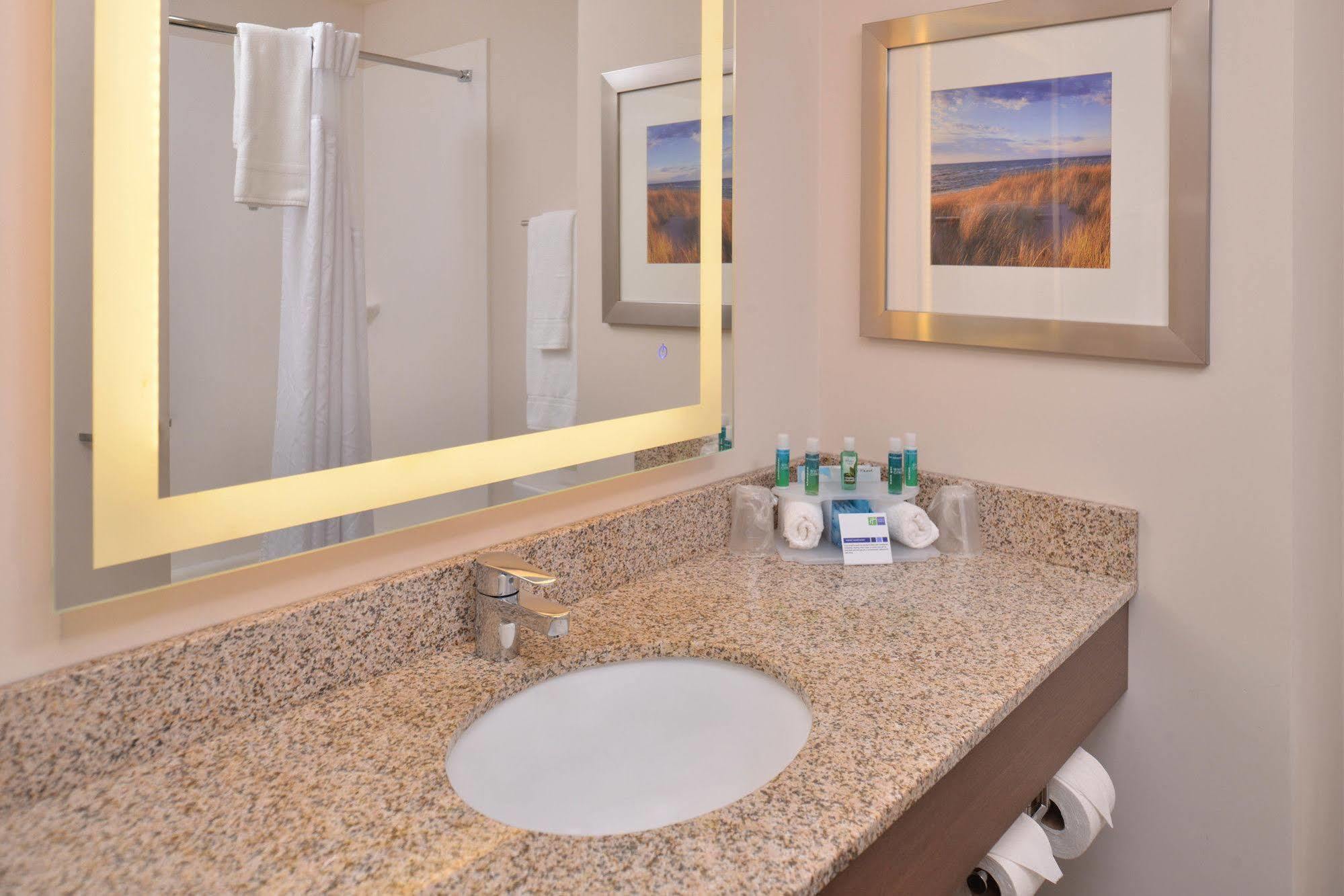 Holiday Inn Express & Suites Dearborn Sw - Detroit Area By Ihg Ngoại thất bức ảnh